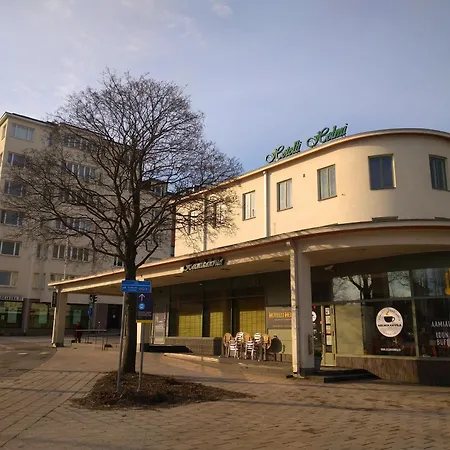 Helmi Hotel